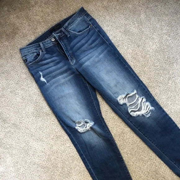 KanCan Size 29 Distressed Jeans - Picture 2 of 7